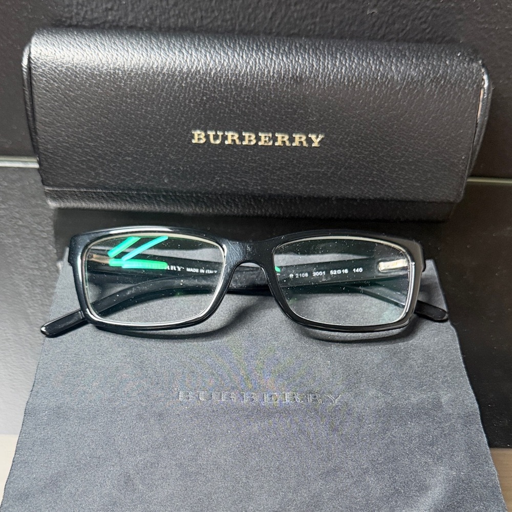 Burberry Black Rectangular Frames